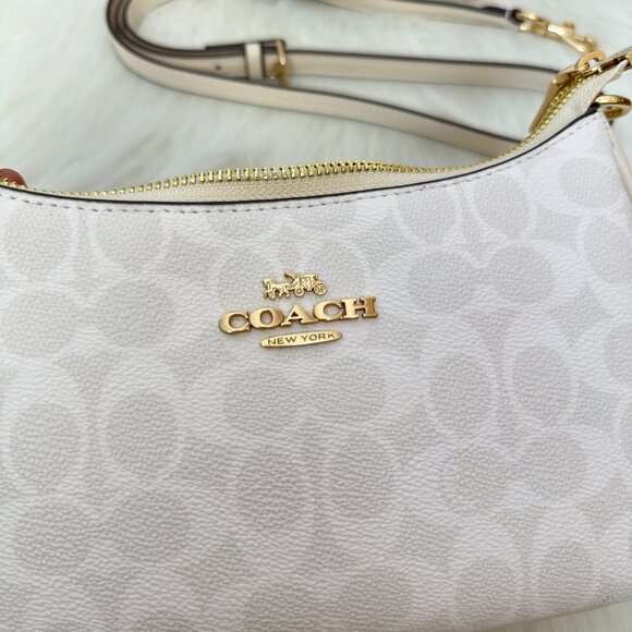 COACH Classic Old Flower White Underarm Bag - Picture 14 of 14